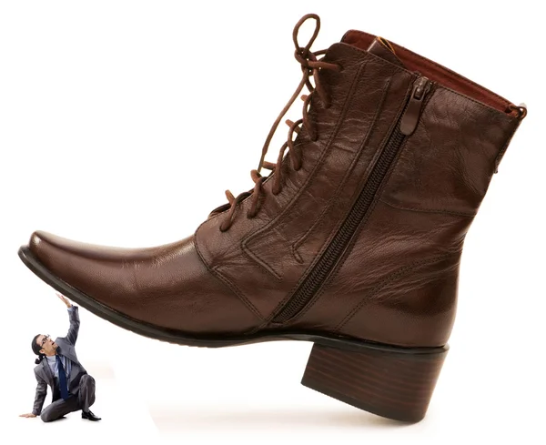 Concepto de dominación femenina con zapatos y hombre —  Fotos de Stock