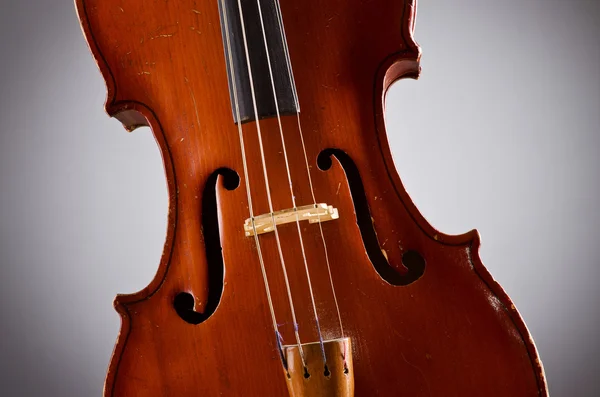 Music Cello di ruang gelap — Stok Foto
