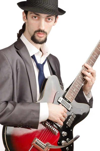 흰 바탕에 고립 된 젊은 기타 연주자 — 스톡 사진