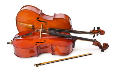 müzik aletleri üzerinde beyaz izole