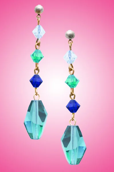 Juwelen concept met mooie oorbellen — Stockfoto