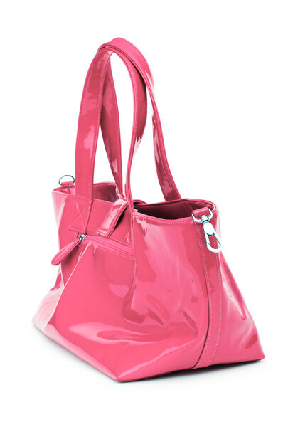 Элегантная сумка на белом
