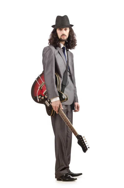 白に隔離された若いギタープレーヤー — ストック写真