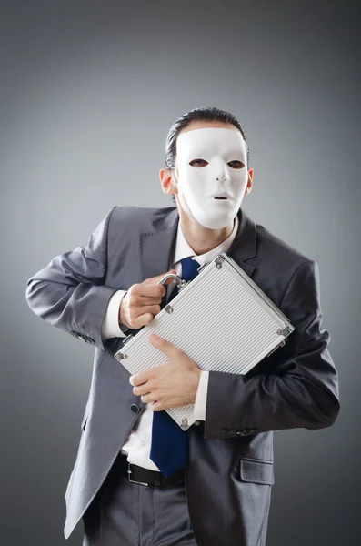 Concepto de espionaje industrial con hombre de negocios enmascarado — Foto de Stock