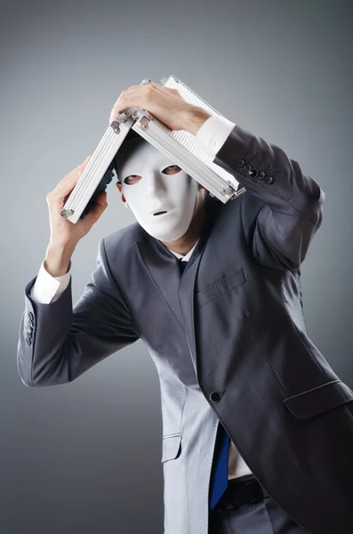 Maskeli işadamı ile endüstriyel espionate kavramı — Stok fotoğraf