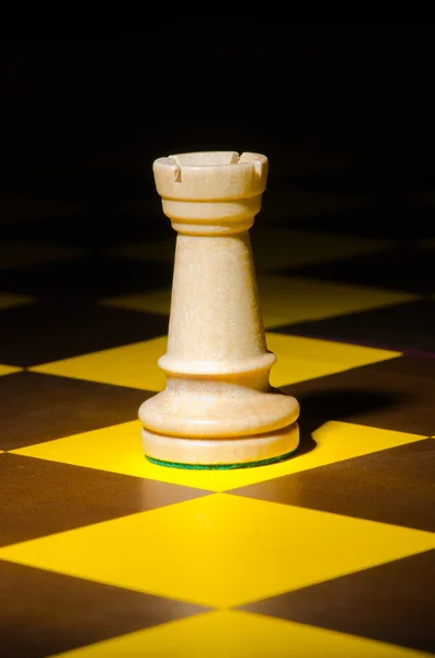 Έννοια σκάκι με τα διάφορα κομμάτια — Φωτογραφία Αρχείου