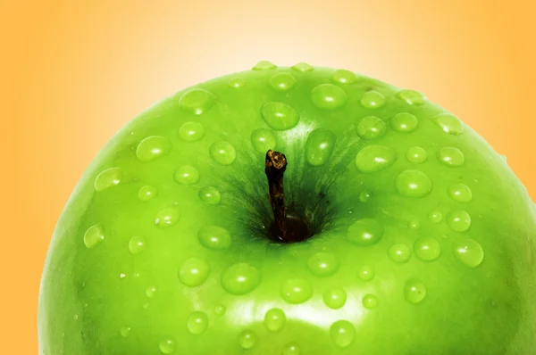 Νωπά apple με σταγονίδια νερού — Φωτογραφία Αρχείου