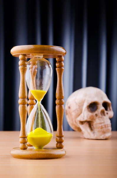Conceito de morte e tempo — Fotografia de Stock