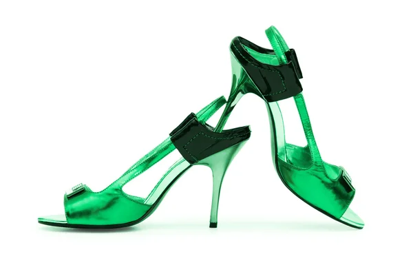 Scarpe Femminili Verdi su sfondo bianco — Foto Stock