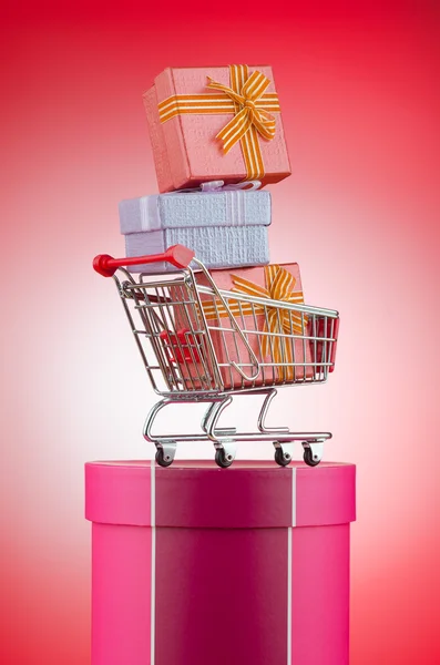 Concepto de compras navideñas con carrito — Foto de Stock