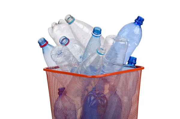 Plastflaskor i återvinning koncept — Stockfoto