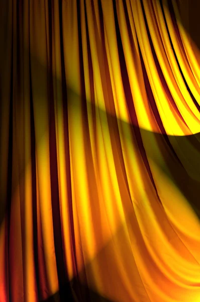 Lyst oplyste gardiner i teater koncept - Stock-foto
