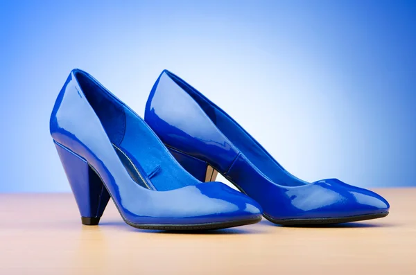 Buty kobieta koncepcja moda — Zdjęcie stockowe