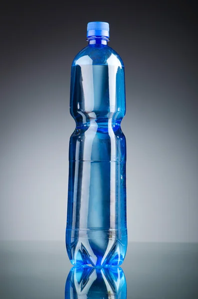 Bottiglie d'acqua come concetto di bevanda sana — Foto Stock