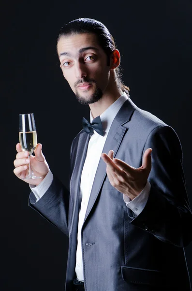 남자 유리 와인 시음 — 스톡 사진