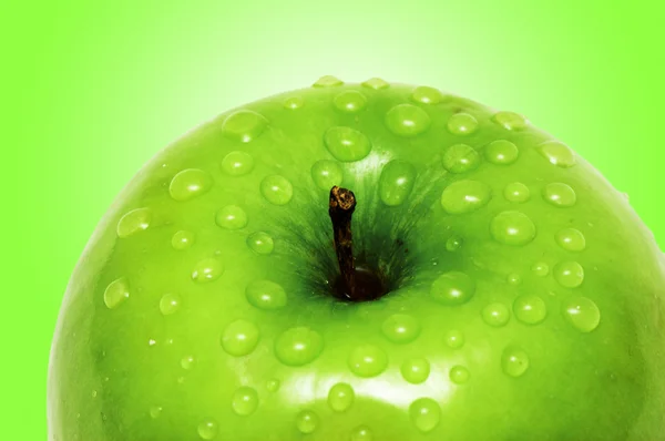 Świeże jabłka z kropelek wody — Zdjęcie stockowe