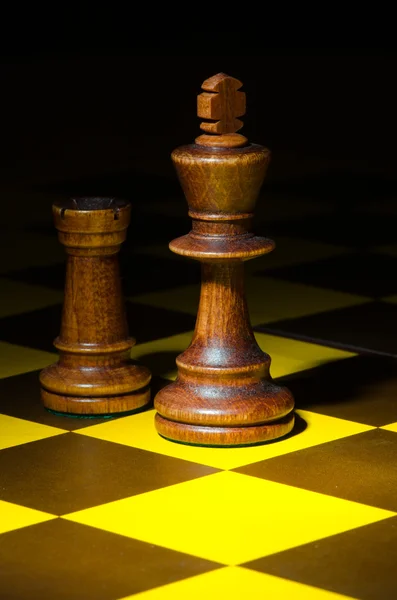 Schachkonzept mit verschiedenen Figuren — Stockfoto