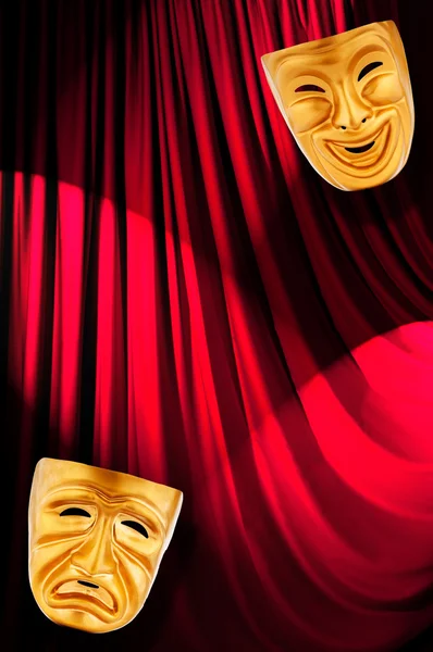 Theatre performance concept with masks — Stock Photo, Image