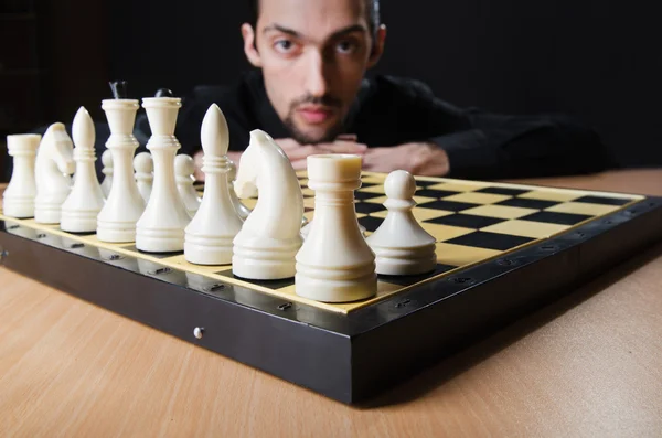 Šachista hraje svou hru — Stock fotografie
