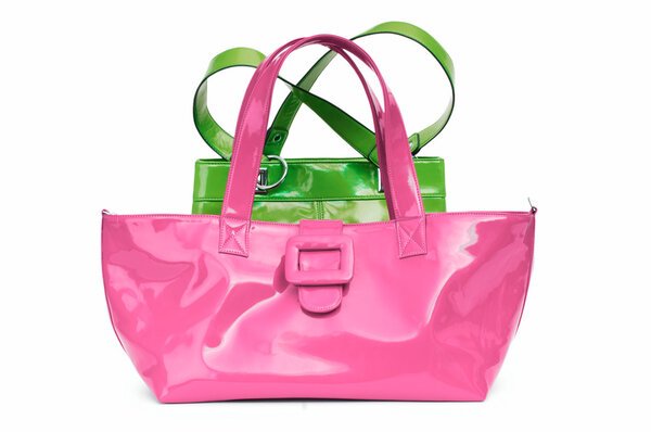 Элегантная сумка на белом
