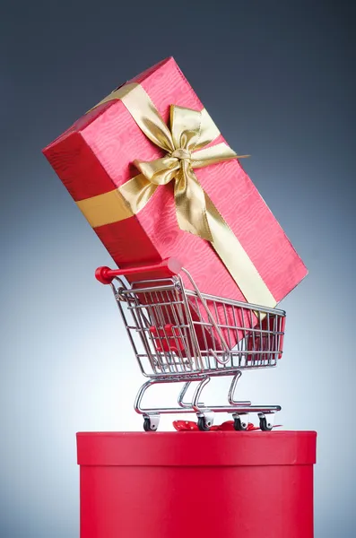 Christmas shopping koncept med kundvagn — Stockfoto
