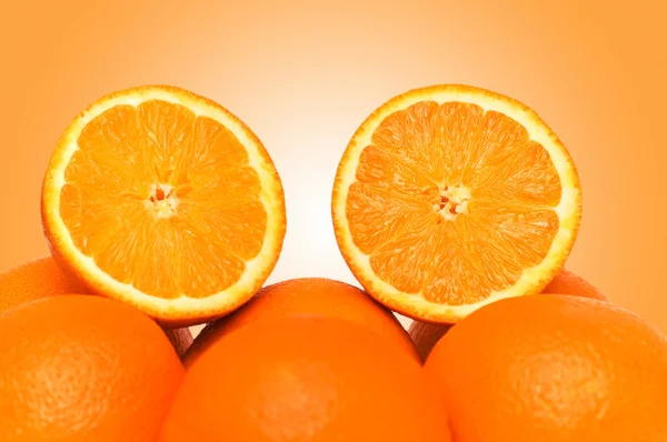 Oranges on the gradient background — Stock Photo, Image