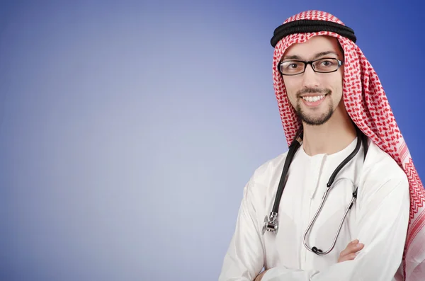 Άραβας γιατρός σε γυρίσματα studio — Φωτογραφία Αρχείου
