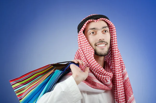 阿拉伯与礼品袋 — 图库照片