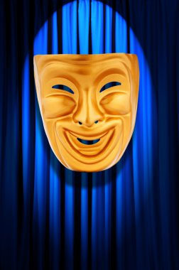 tiyatro performansı kavramı ile maskeleri