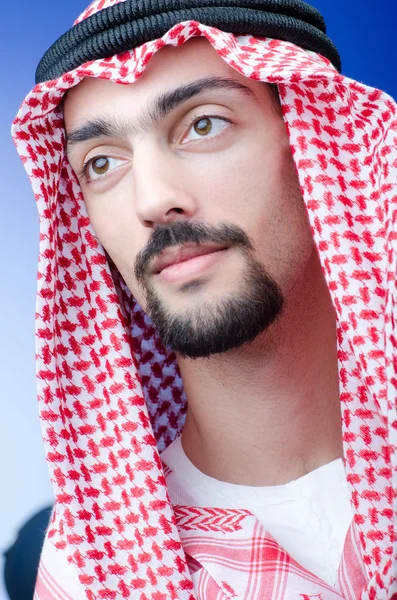 Retrato de jovem árabe — Fotografia de Stock