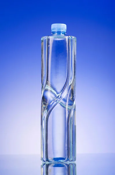 Sticlele de apă ca concept de băutură sănătoasă — Fotografie, imagine de stoc