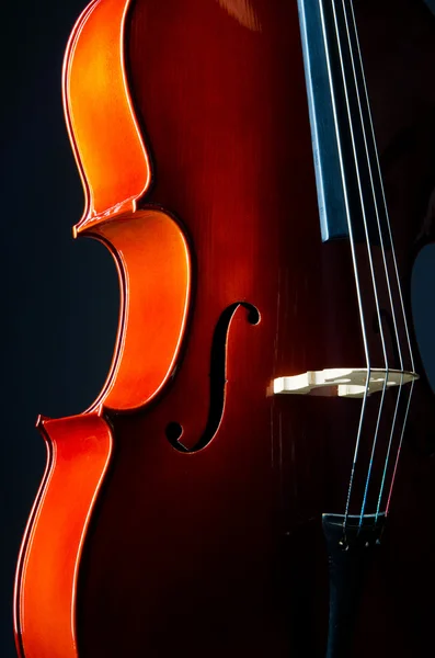 Concetto musicale - primo piano del violoncello — Foto Stock