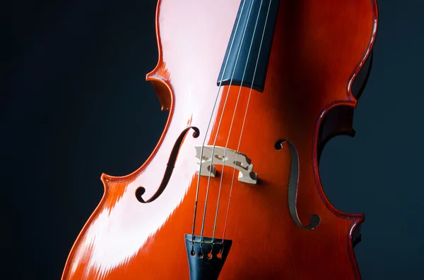 Concetto musicale - primo piano del violoncello — Foto Stock