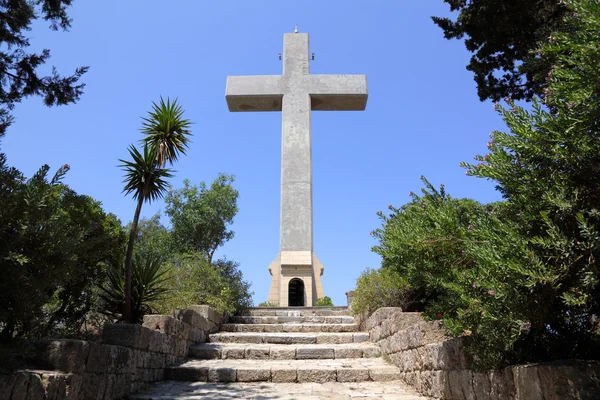 Хрест на горі Filerimos, Греції, Родос — стокове фото