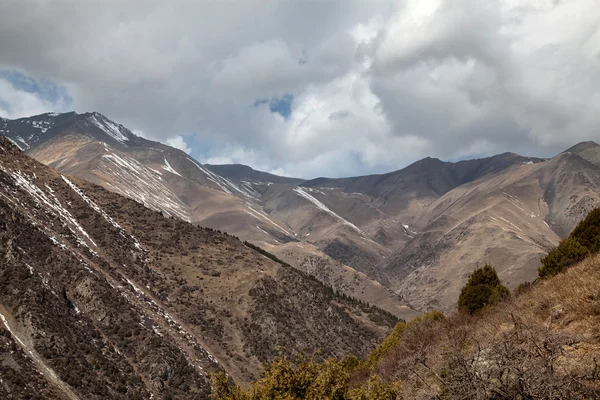 山风景。吉尔吉斯斯坦。ala 邸. — 图库照片