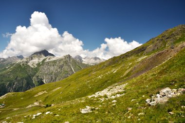 güzel panoramik yüksek dağ dombaj. Rusya