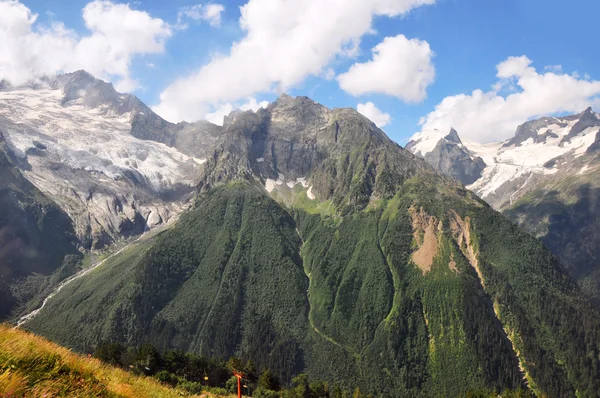 W górach kavkaz — Zdjęcie stockowe