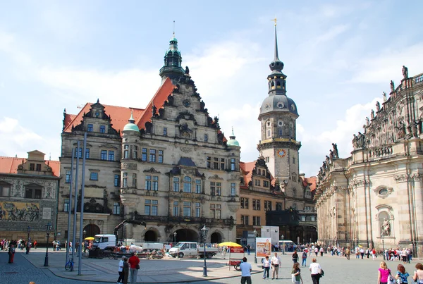 Старый город и фрагмент Katholische Hofkirche, Дрезден, Германия. — стоковое фото