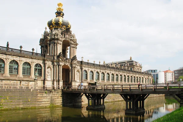 Дворец Цвингера в Дрездене — стоковое фото