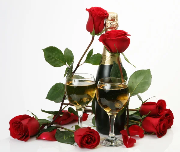 Wine and roses — Stock Photo, Image