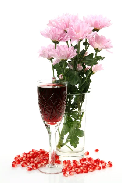 Vinho e flores — Fotografia de Stock