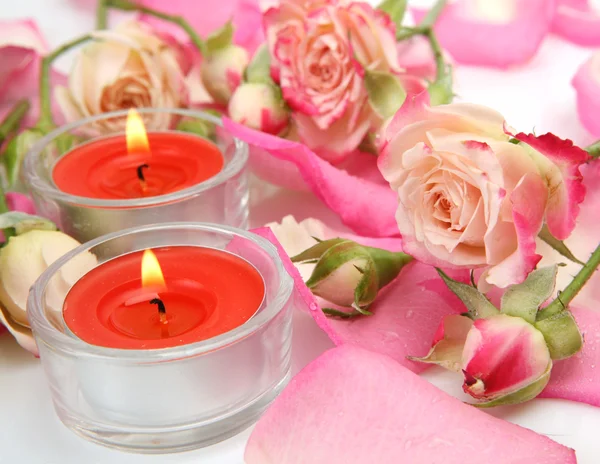 Rose e candele — Foto Stock
