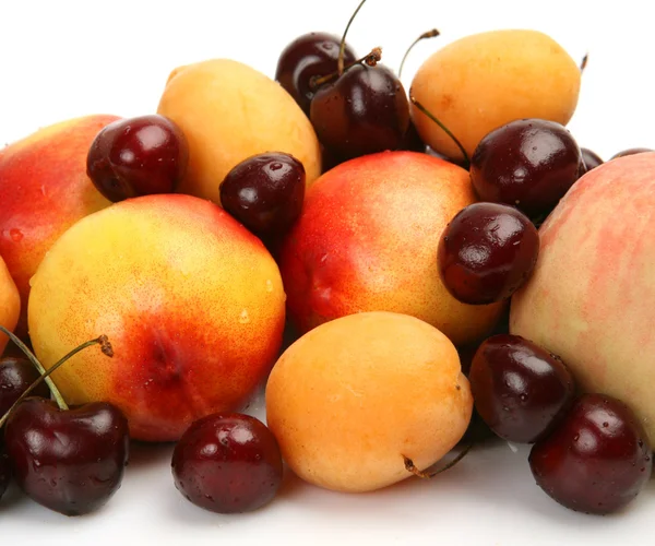 Frutta matura e bacche — Foto Stock