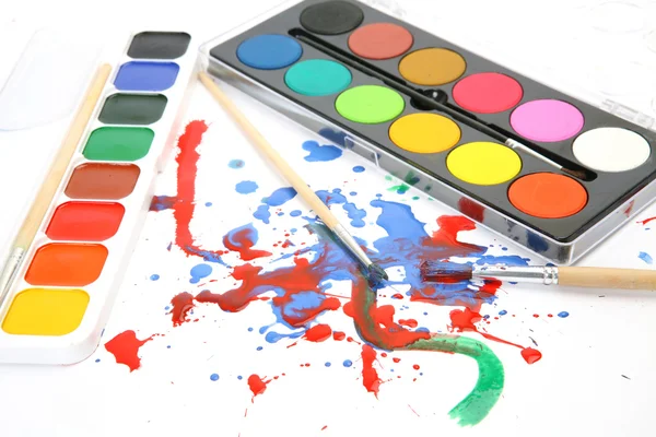 Brushes and paints — Stock Photo, Image