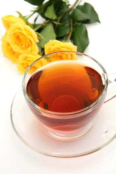 Чай и розы — стоковое фото