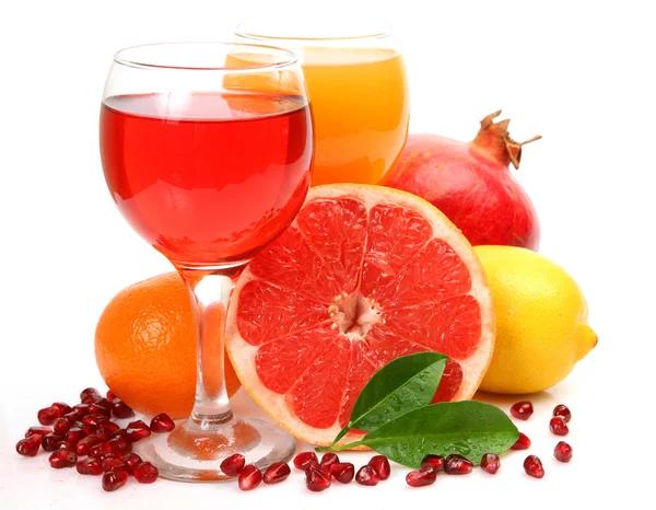 Fruta fresca y zumo — Foto de Stock
