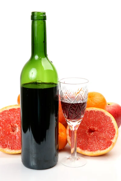 Vinho e fruta madura — Fotografia de Stock