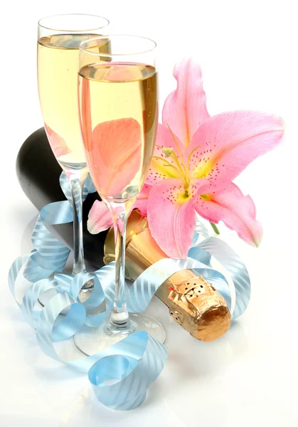 Şarap ve lily — Stok fotoğraf