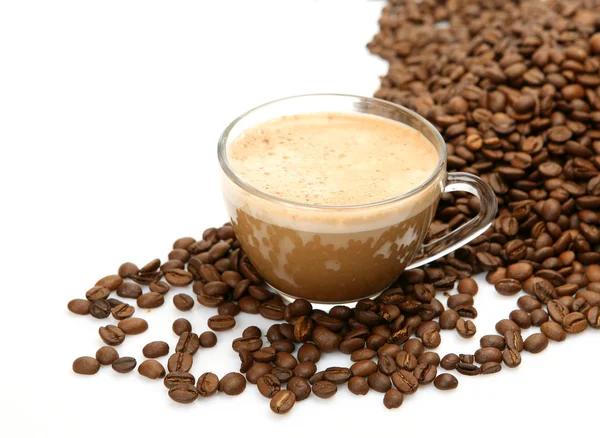 Černá káva a kávové zrna — Stock fotografie