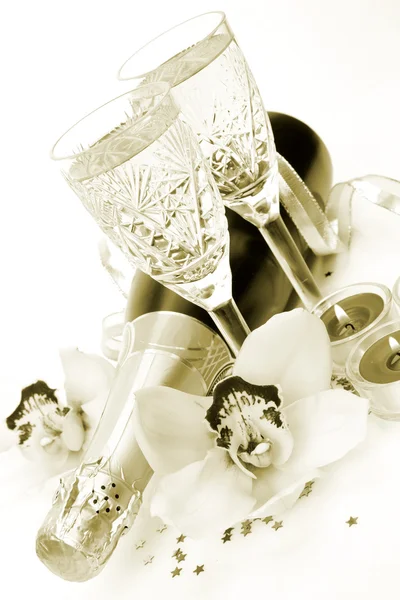 Champagner und Blumen — Stockfoto